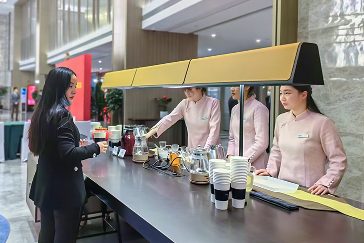 720   茶礼服务.jpg