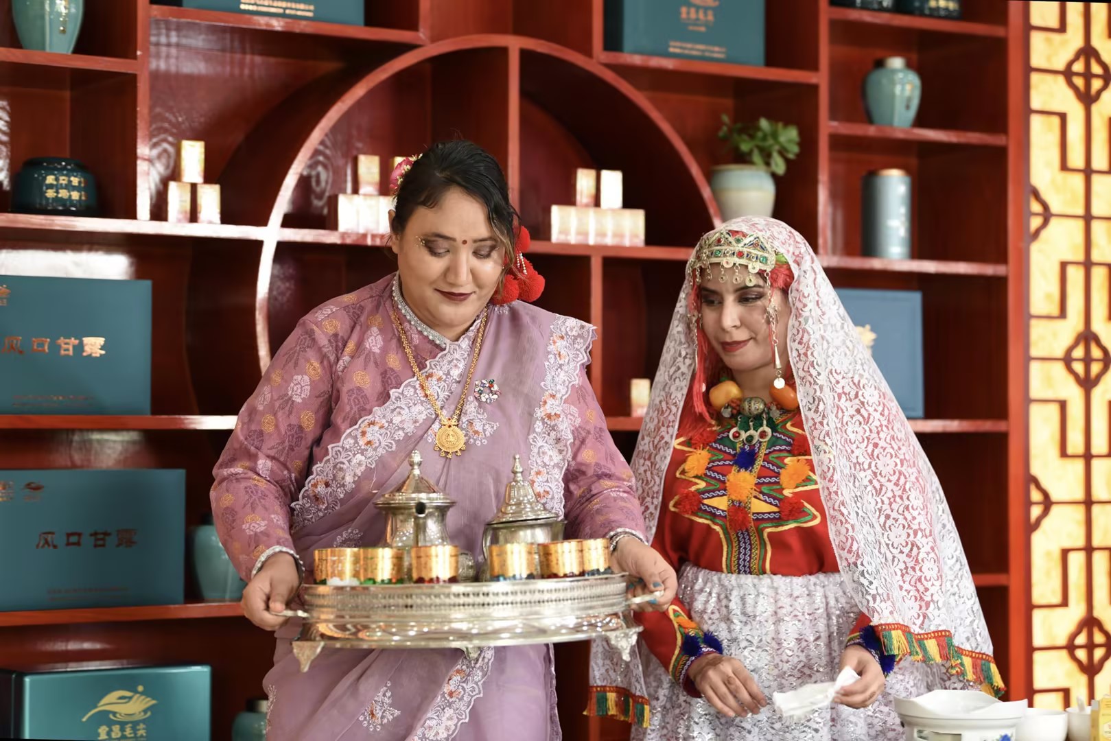 中西茶文化交融   2  .jpg